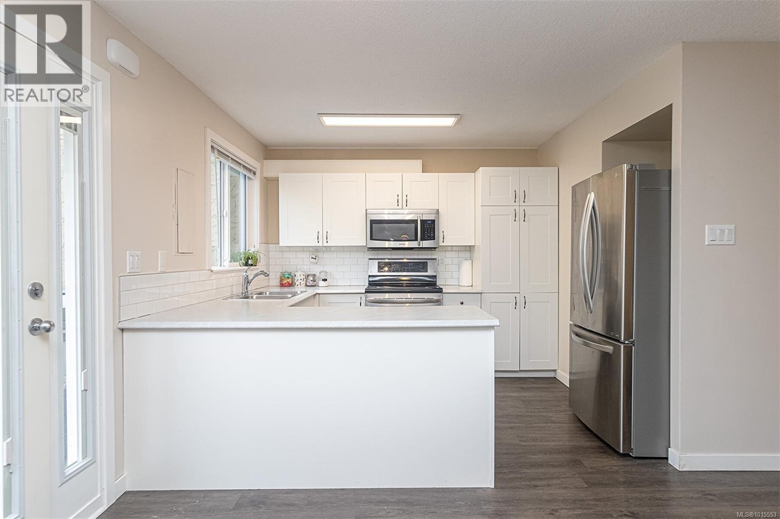32 10070 Fifth St, Sidney