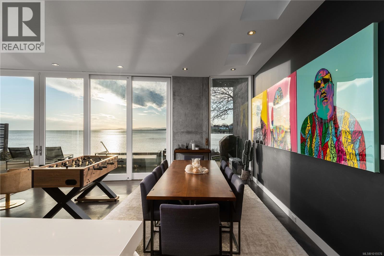  2086 Marne Street, Oak Bay
