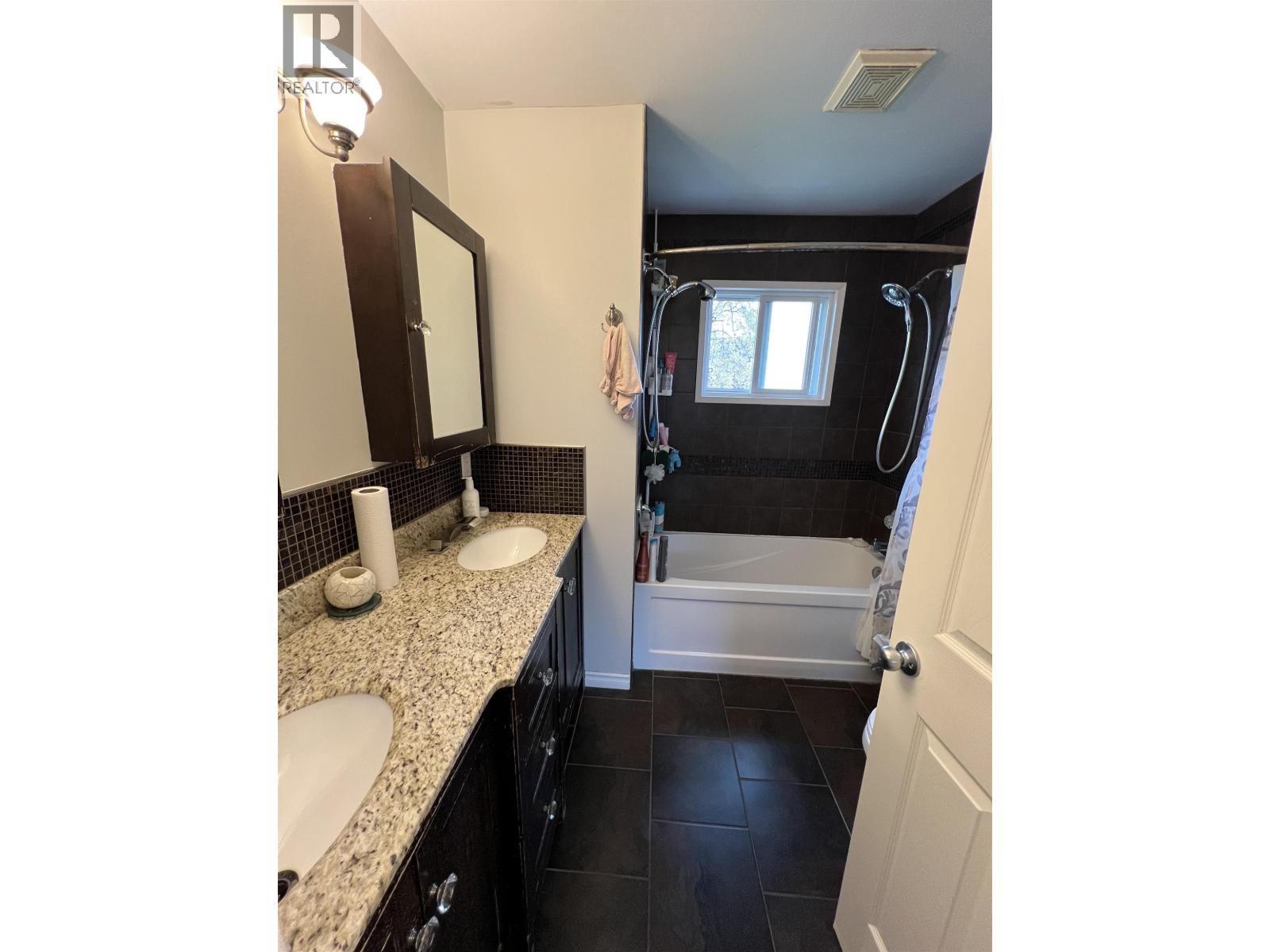 5524 48 STREET, Fort Nelson
