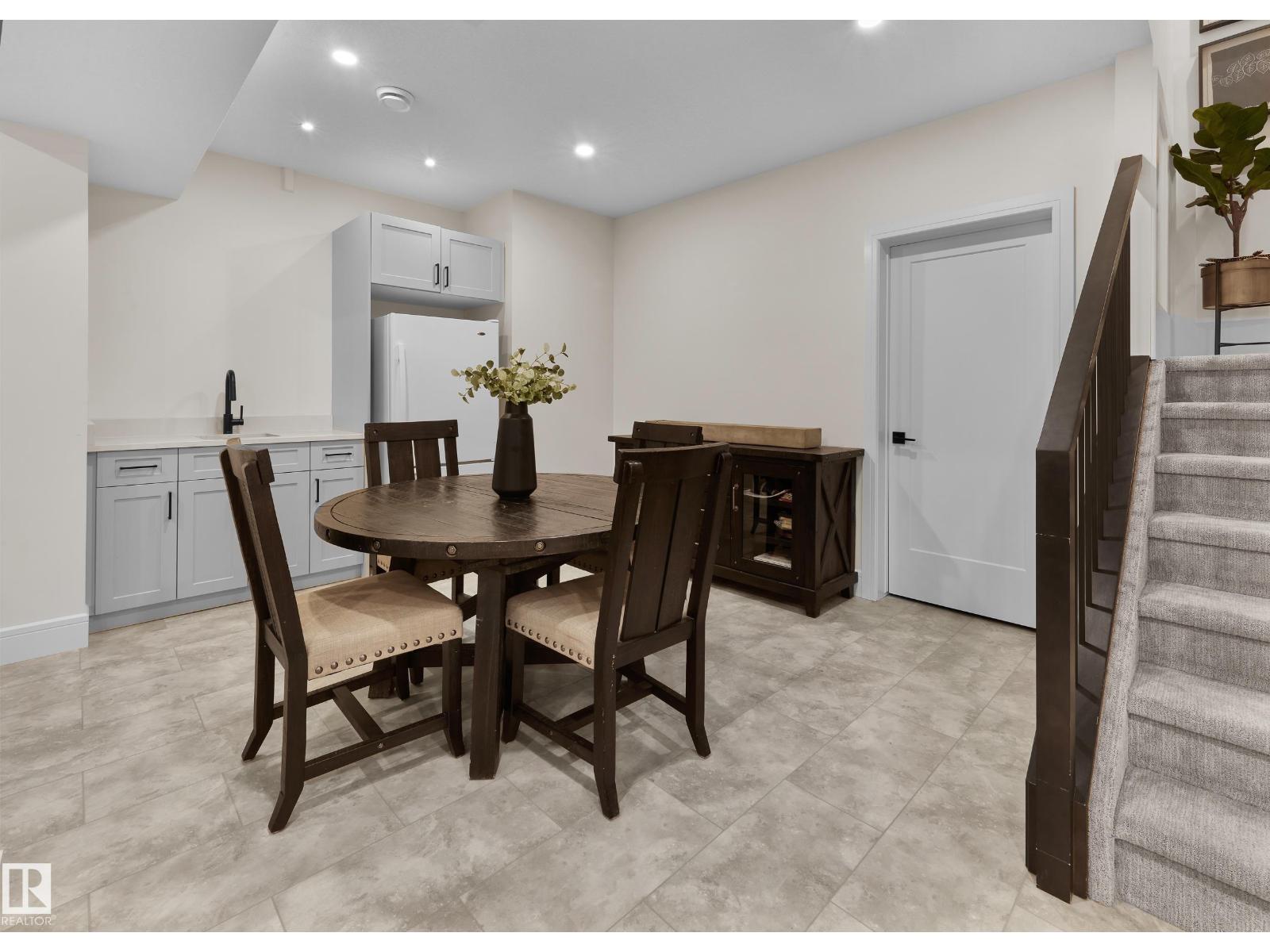 10934 131 ST NW, Edmonton