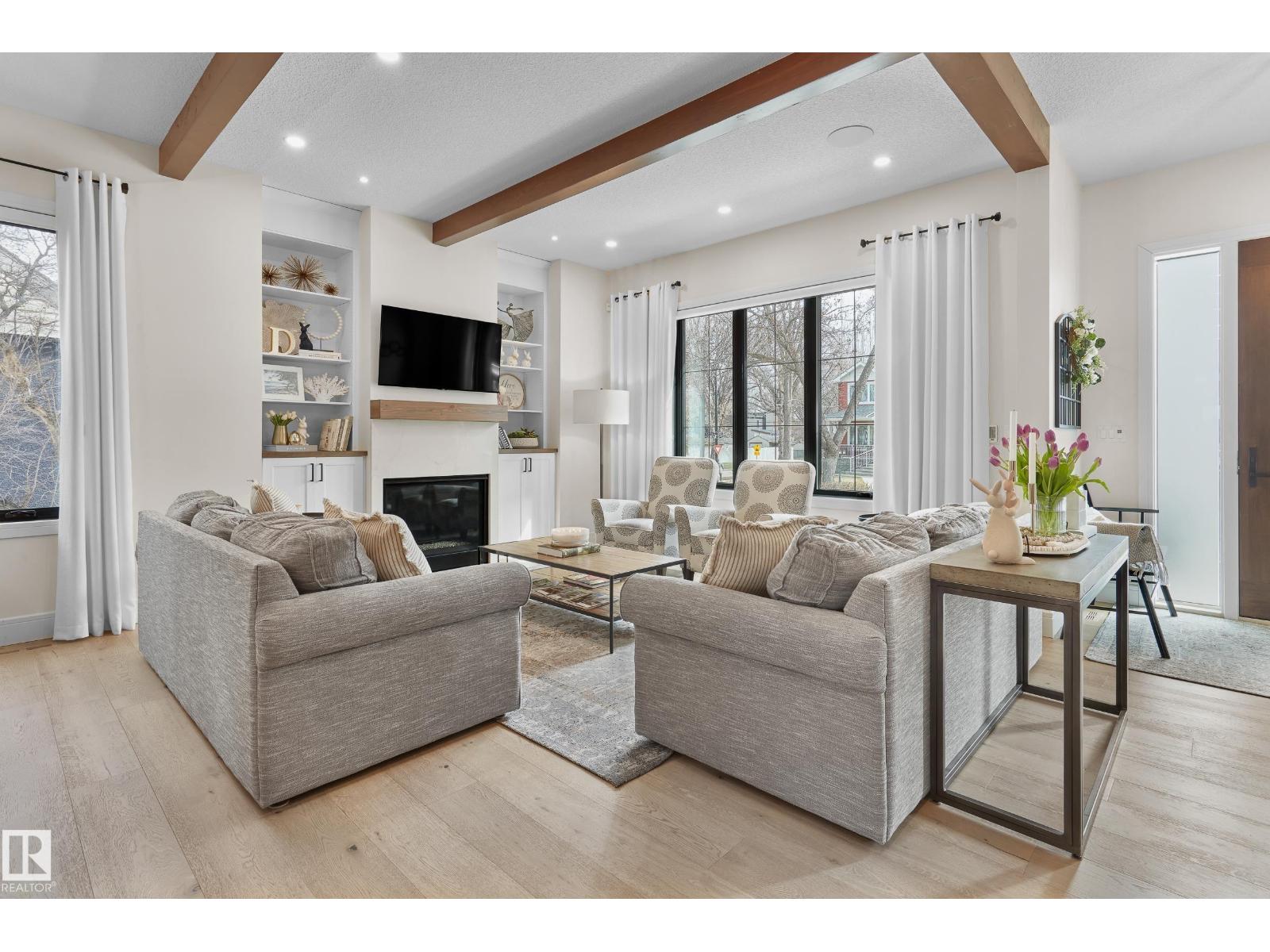 10934 131 ST NW, Edmonton