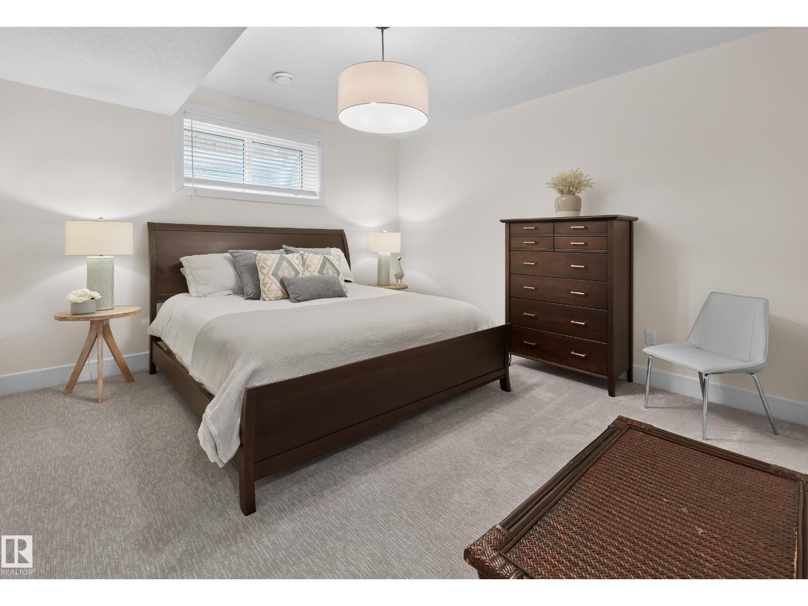 10934 131 ST NW, Edmonton