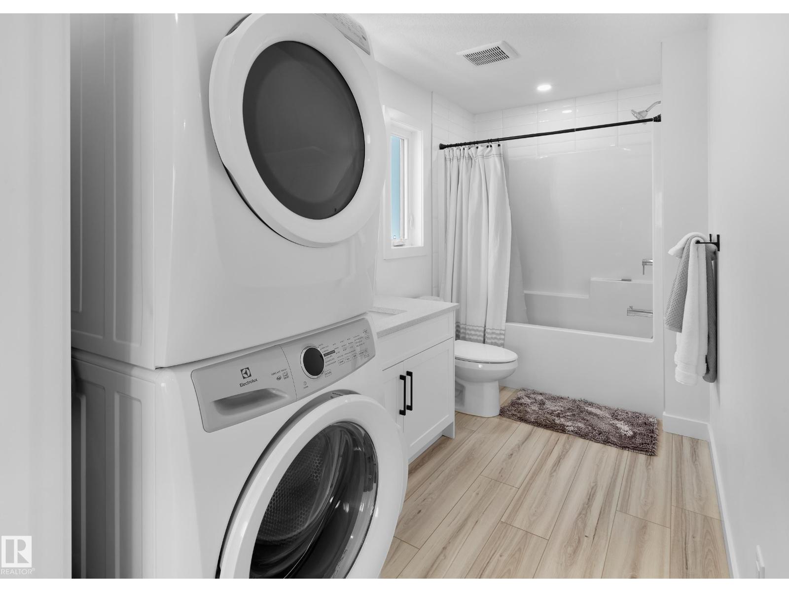 10934 131 ST NW, Edmonton