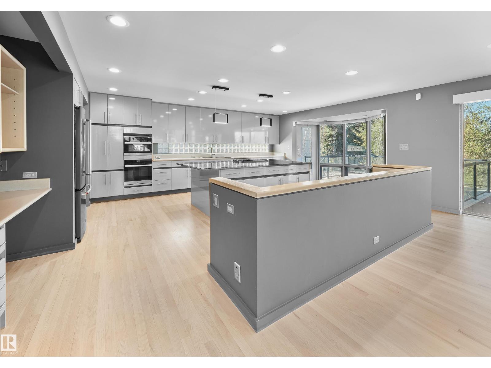 7 PATRICIA PL NW, Edmonton