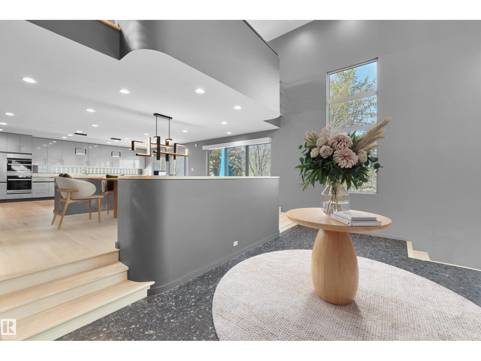 7 PATRICIA PL NW, Edmonton