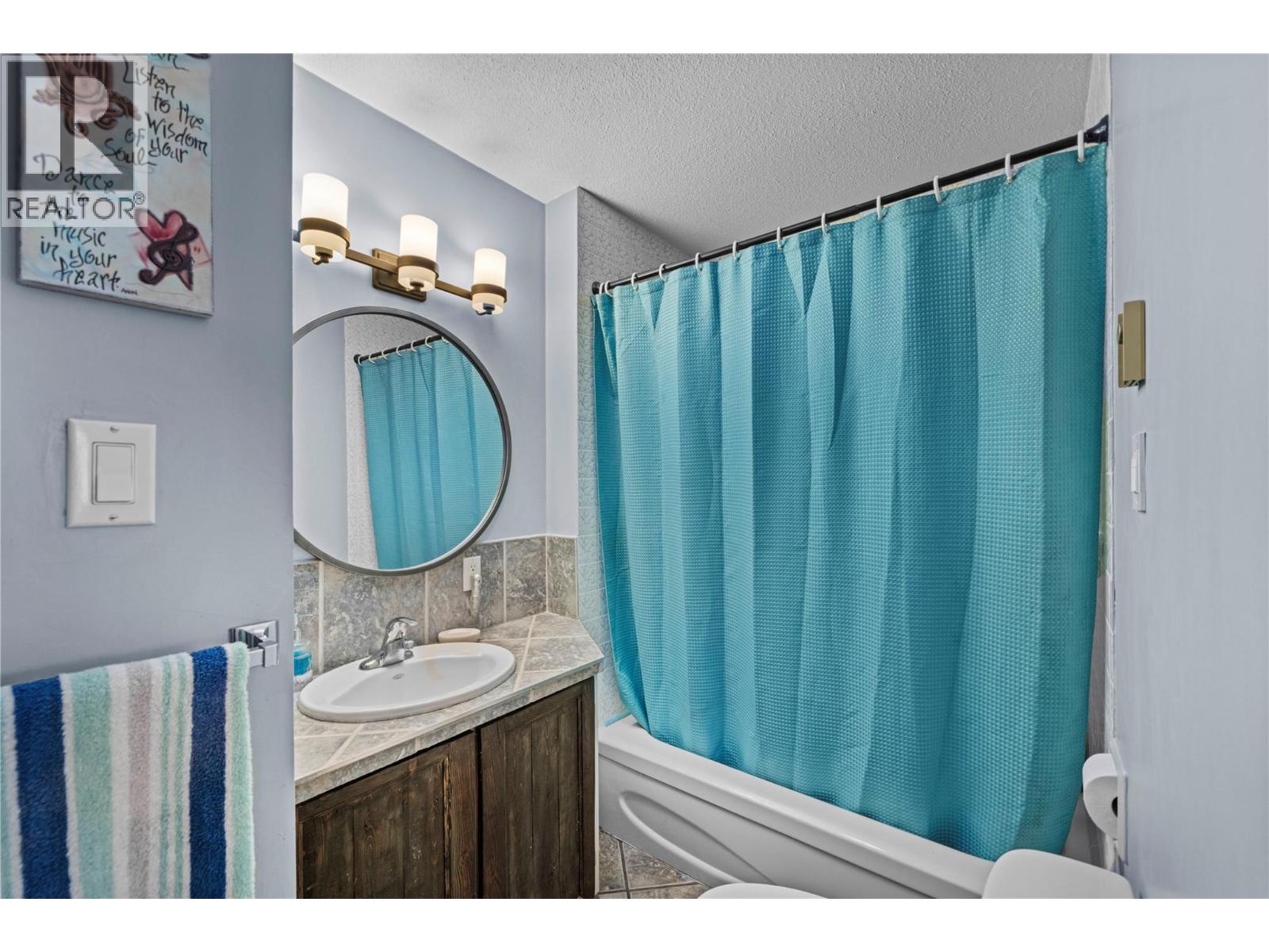 1732 GRANITE Avenue, Merritt