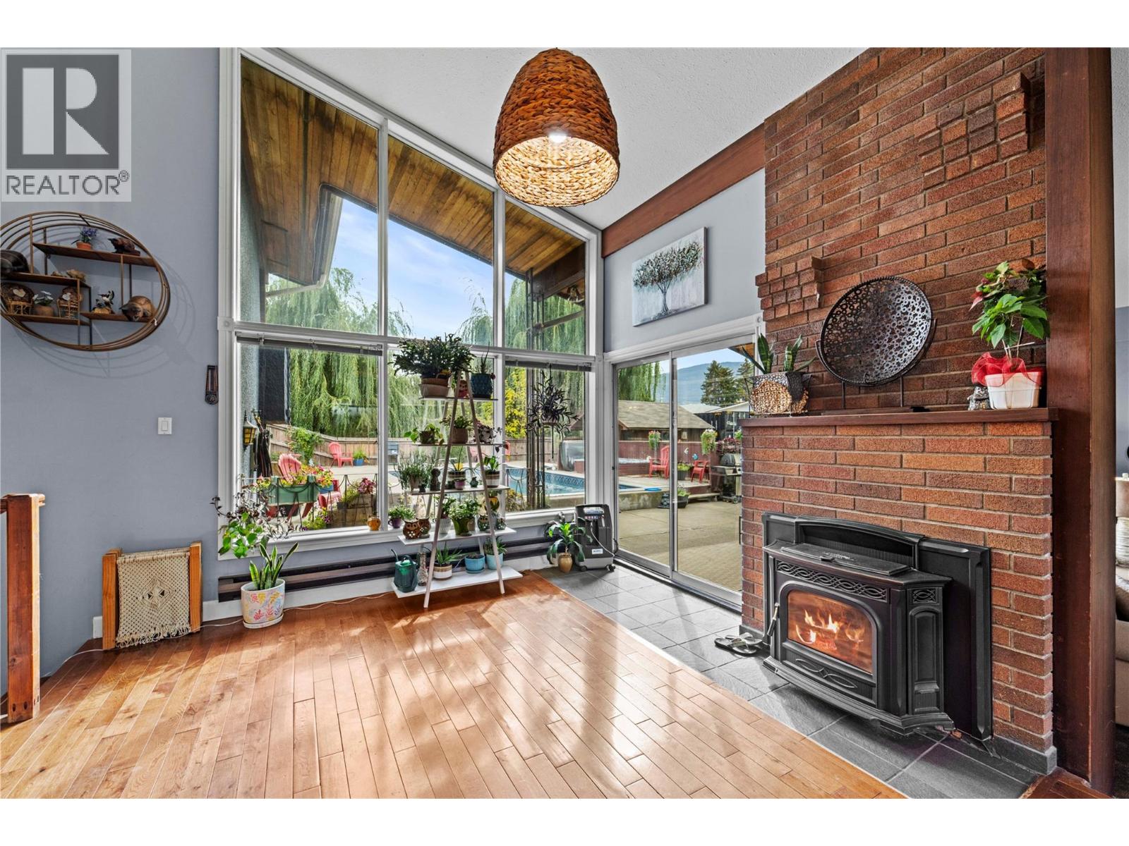 1732 GRANITE Avenue, Merritt