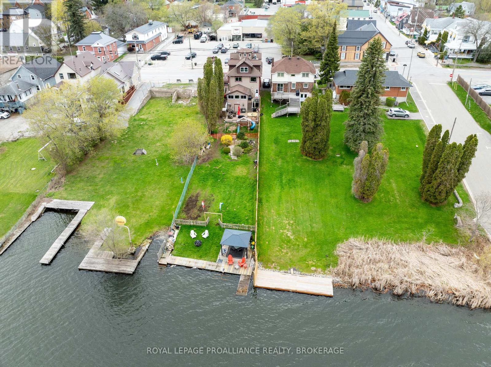 29 MAIN STREET, Westport, Ontario