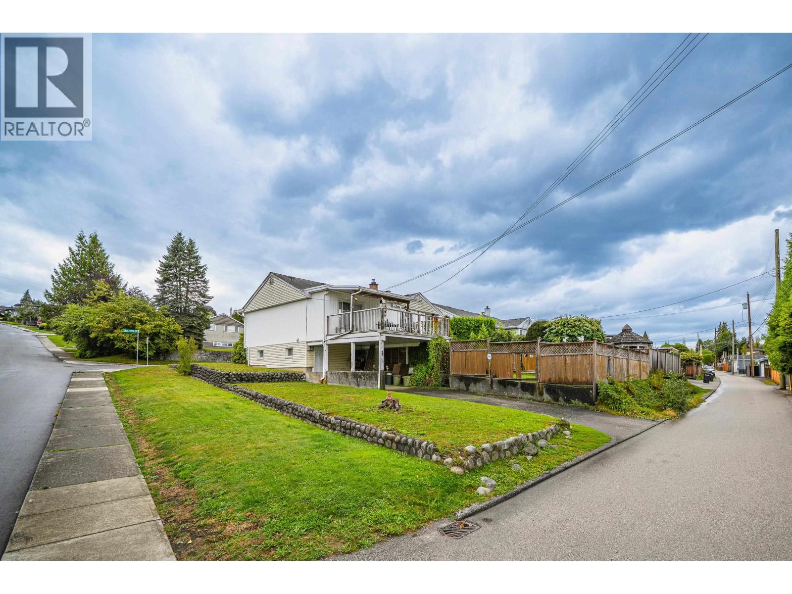 4277 CASTLEWOOD CRESCENT, Burnaby