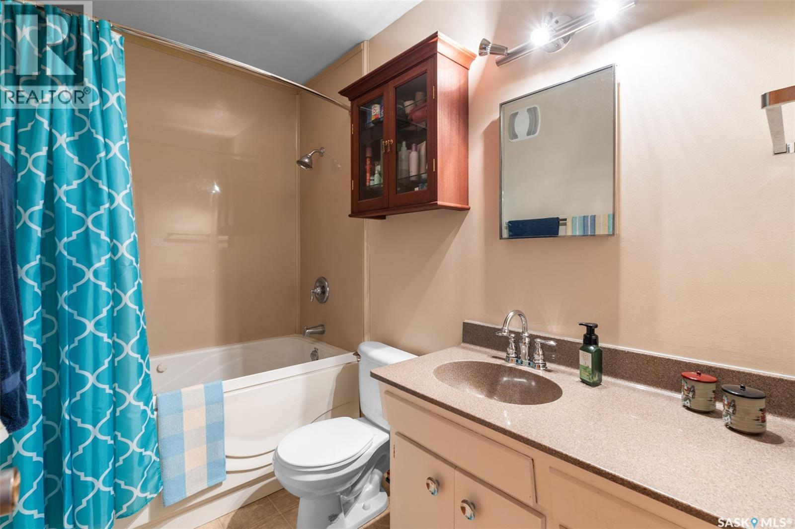 Single Family House Bungalow for Sale in  H AVENUE N Saskatoon 