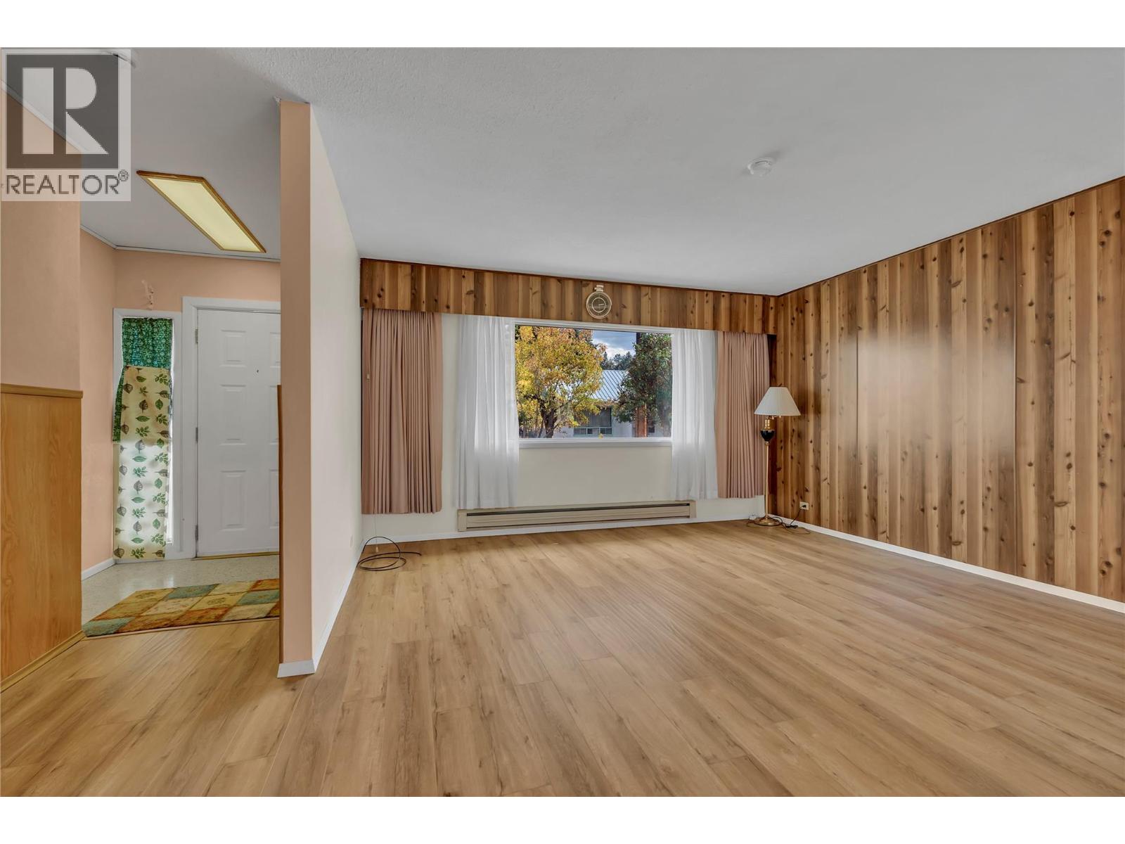  329 Billiter Avenue, Princeton