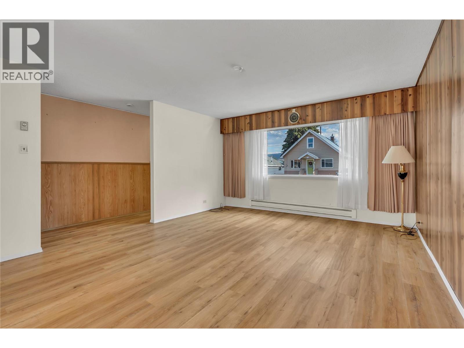  329 Billiter Avenue, Princeton
