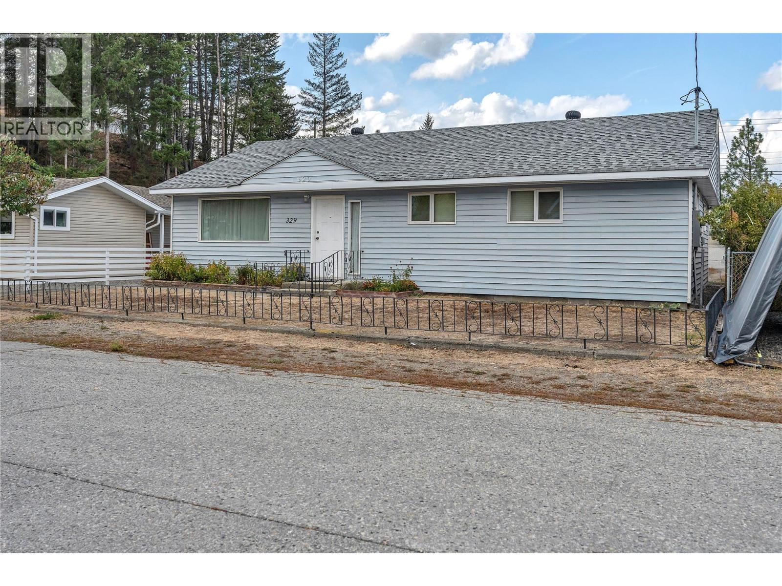  329 Billiter Avenue, Princeton