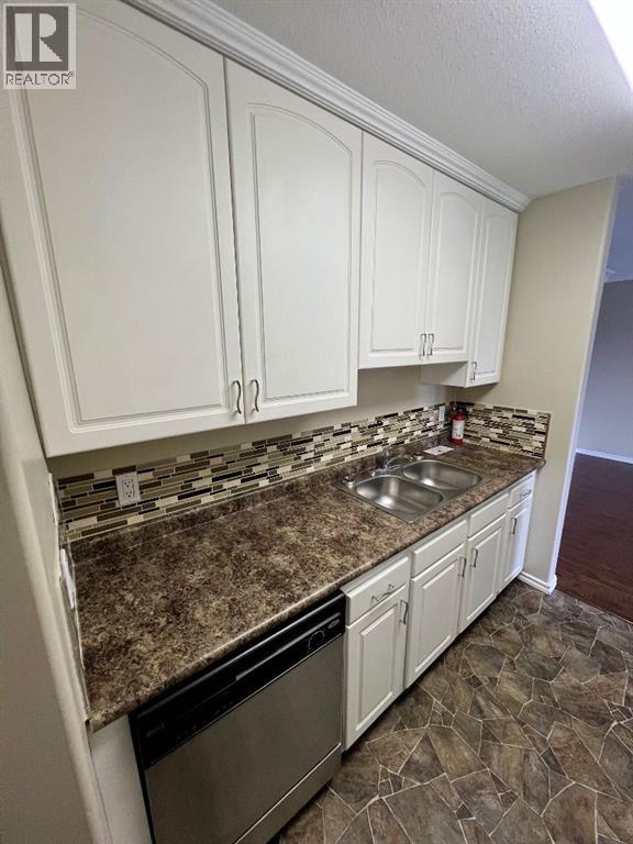 5519 Kerry Wood Drive, Red Deer