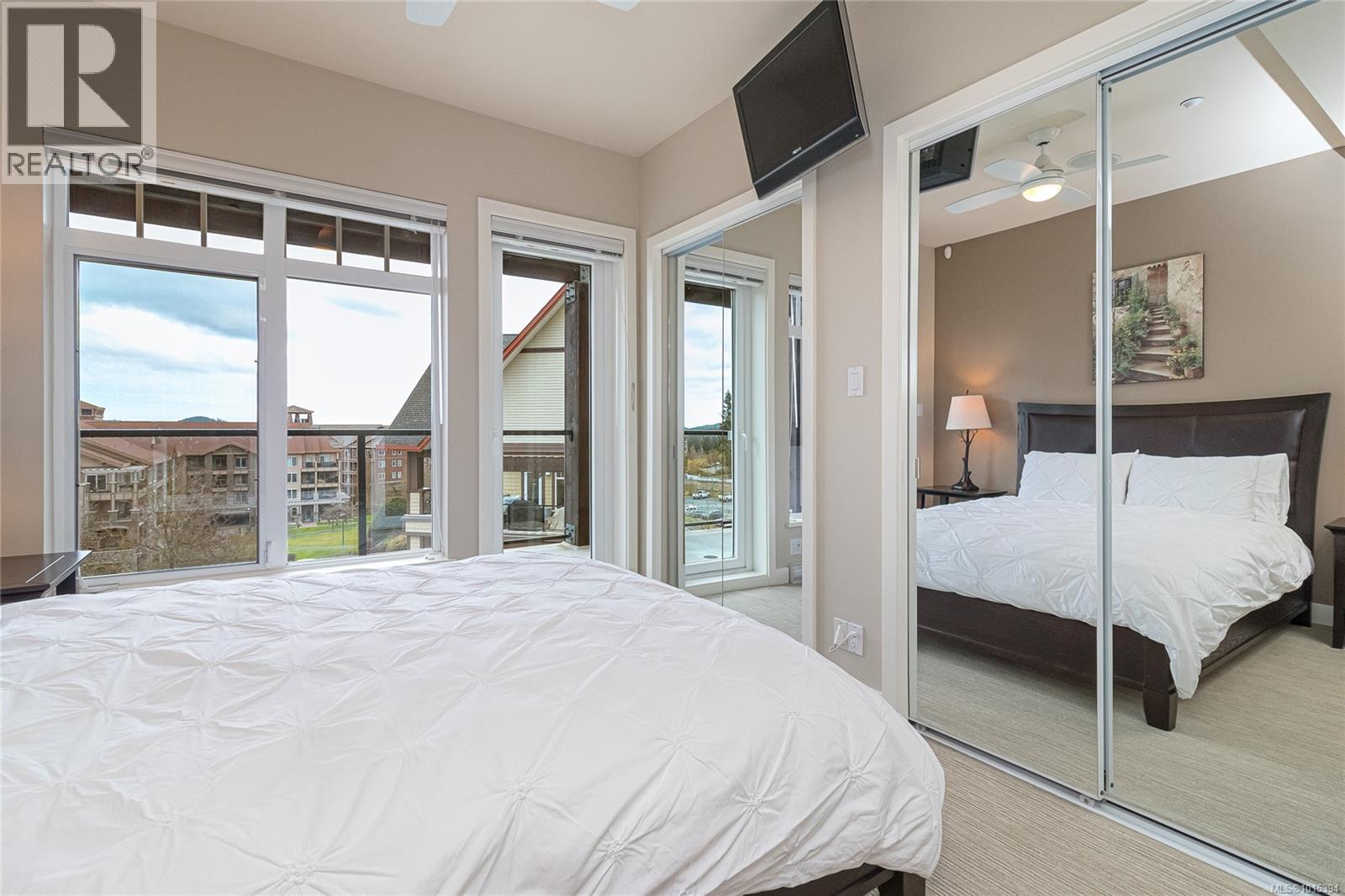 302 1395 Bear Mountain Parkway, Langford