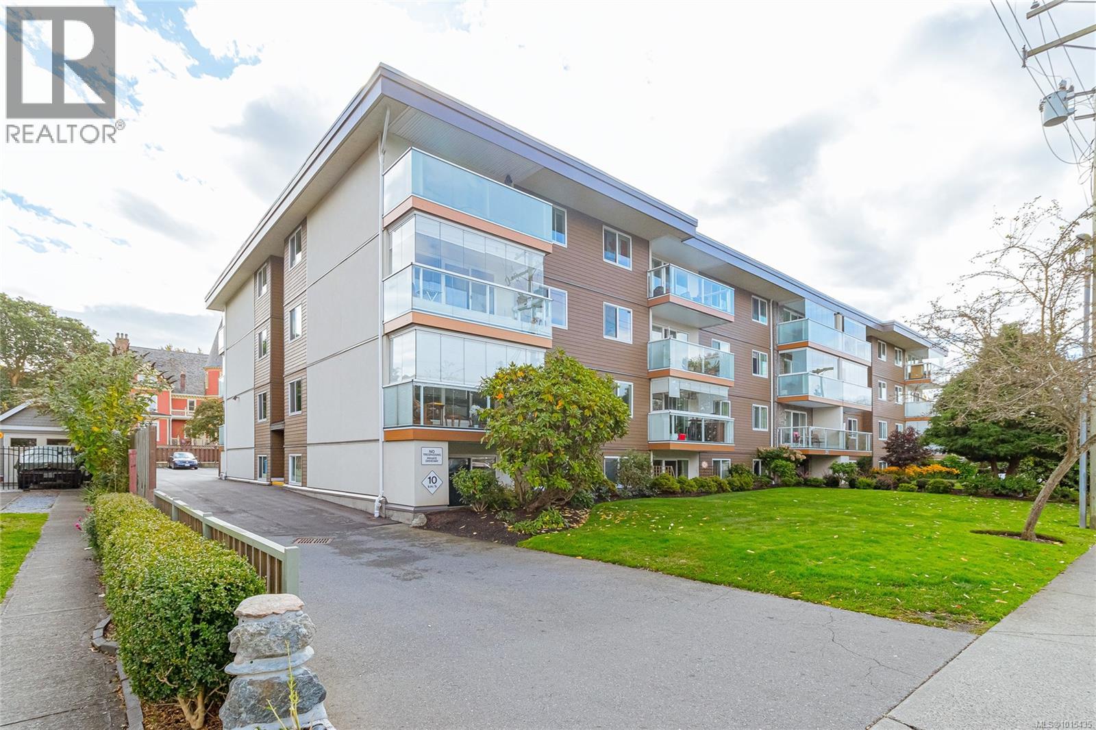 312 25 Government Street, Victoria