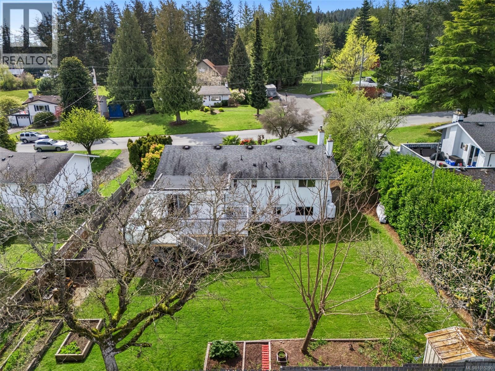  2498 Meadowland Drive, Central Saanich