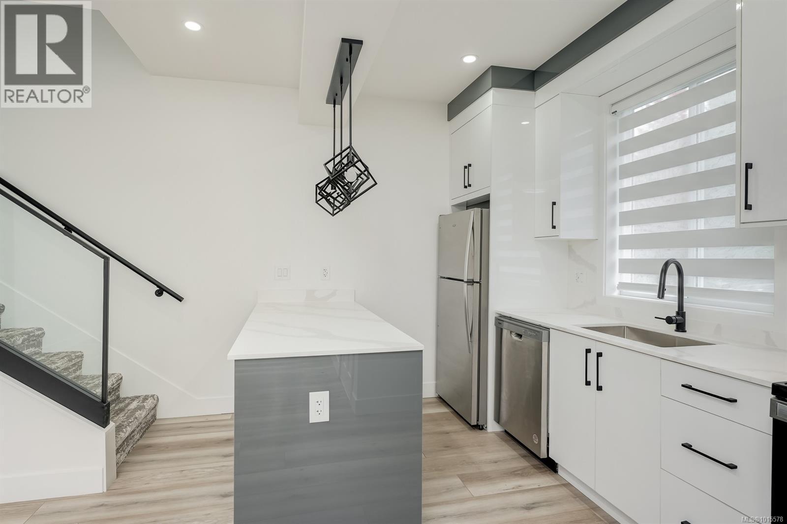 6 1171 STELLY'S CROSS Road, Central Saanich