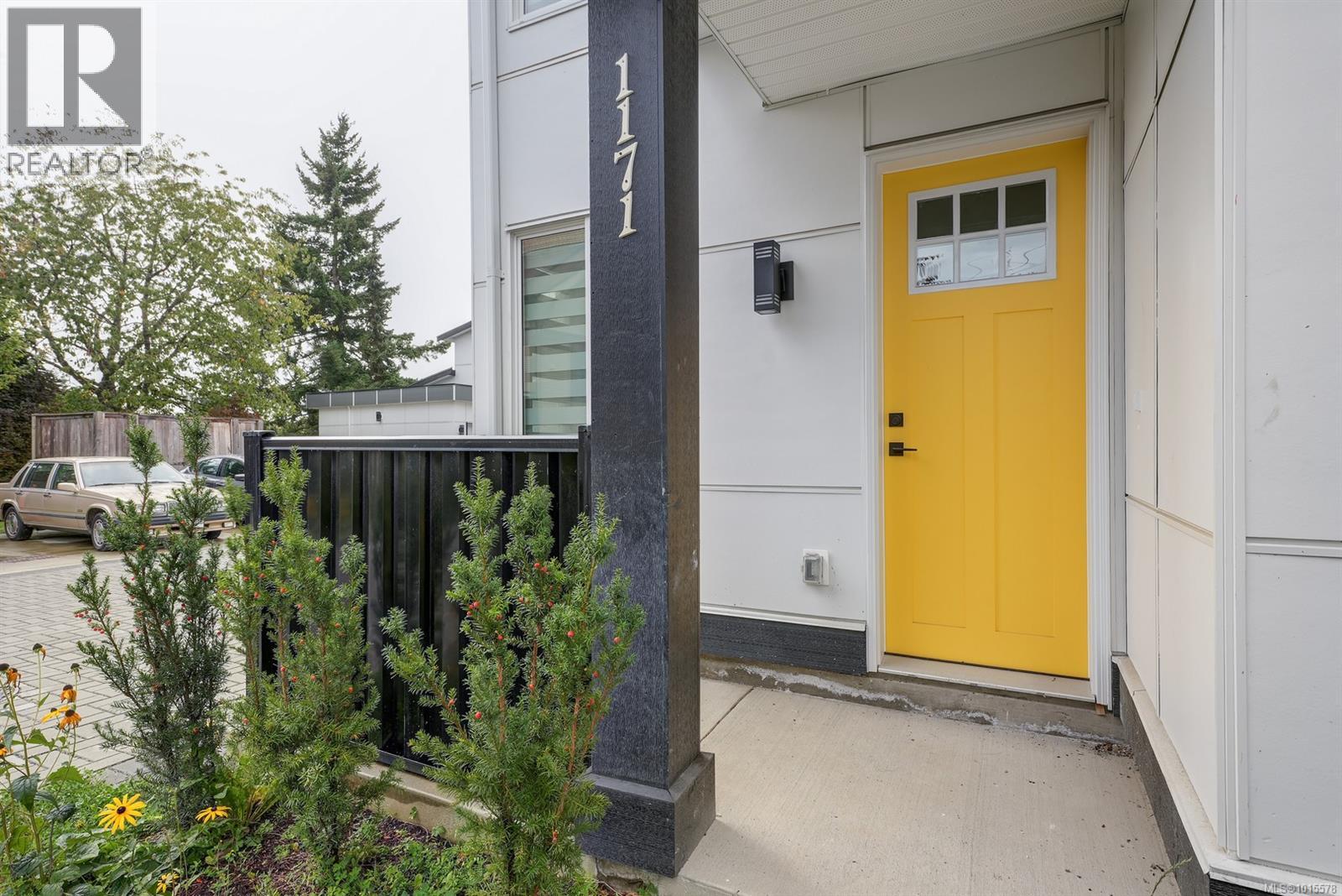 6 1171 STELLY'S CROSS Road, Central Saanich