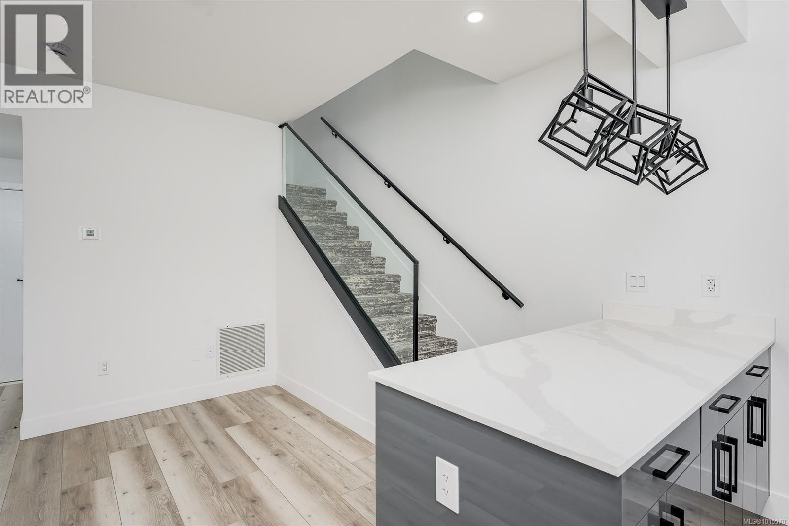 6 1171 STELLY'S CROSS Road, Central Saanich