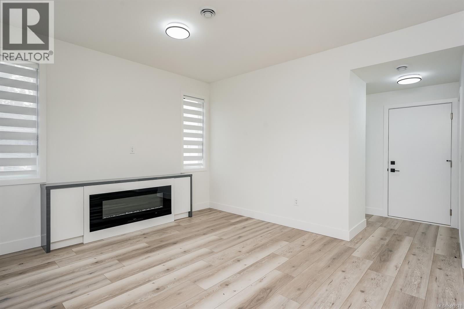6 1171 STELLY'S CROSS Road, Central Saanich