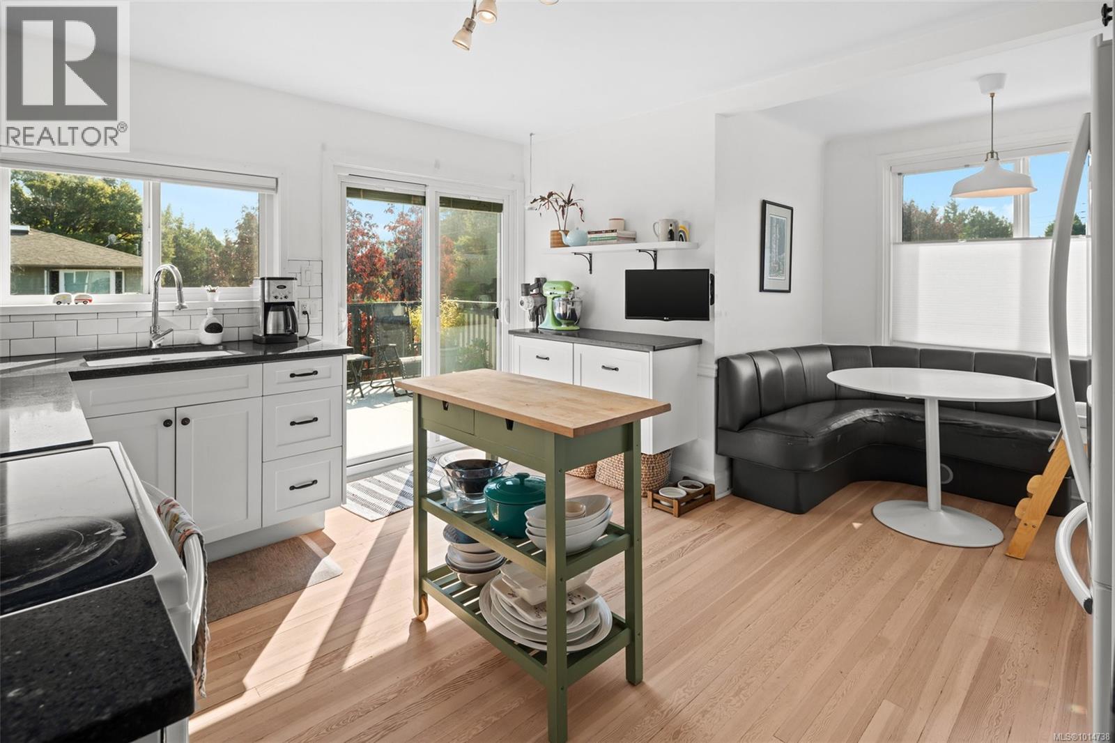 2701 Forbes St, Victoria