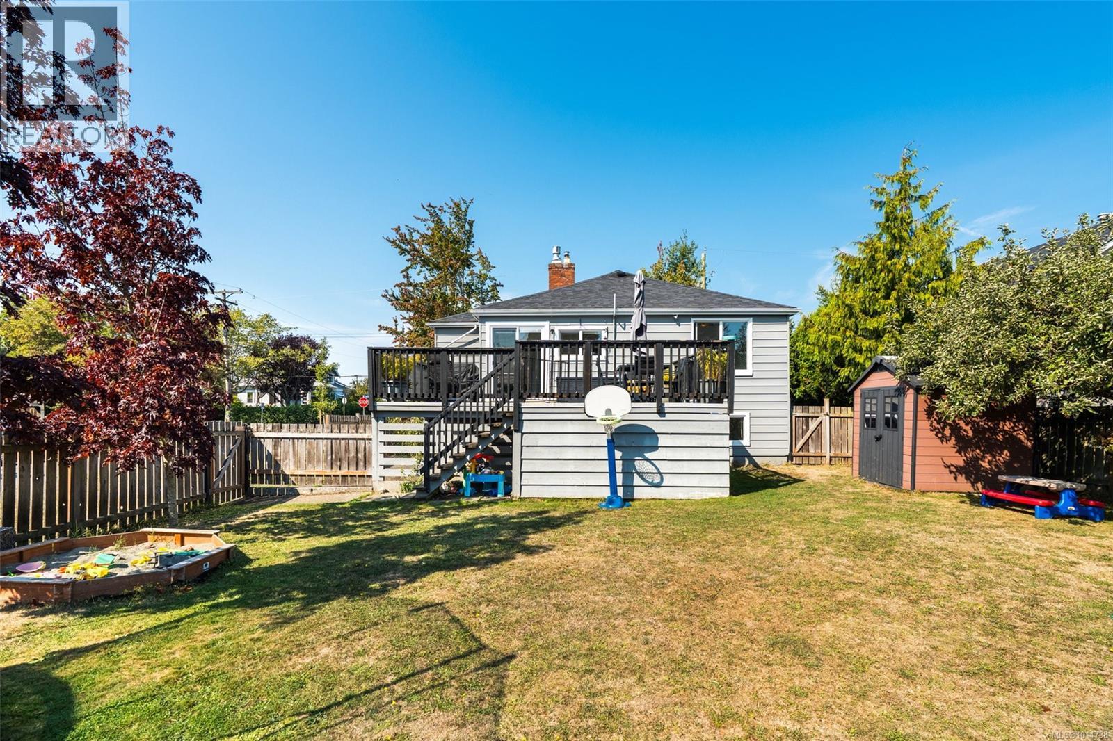 2701 Forbes St, Victoria