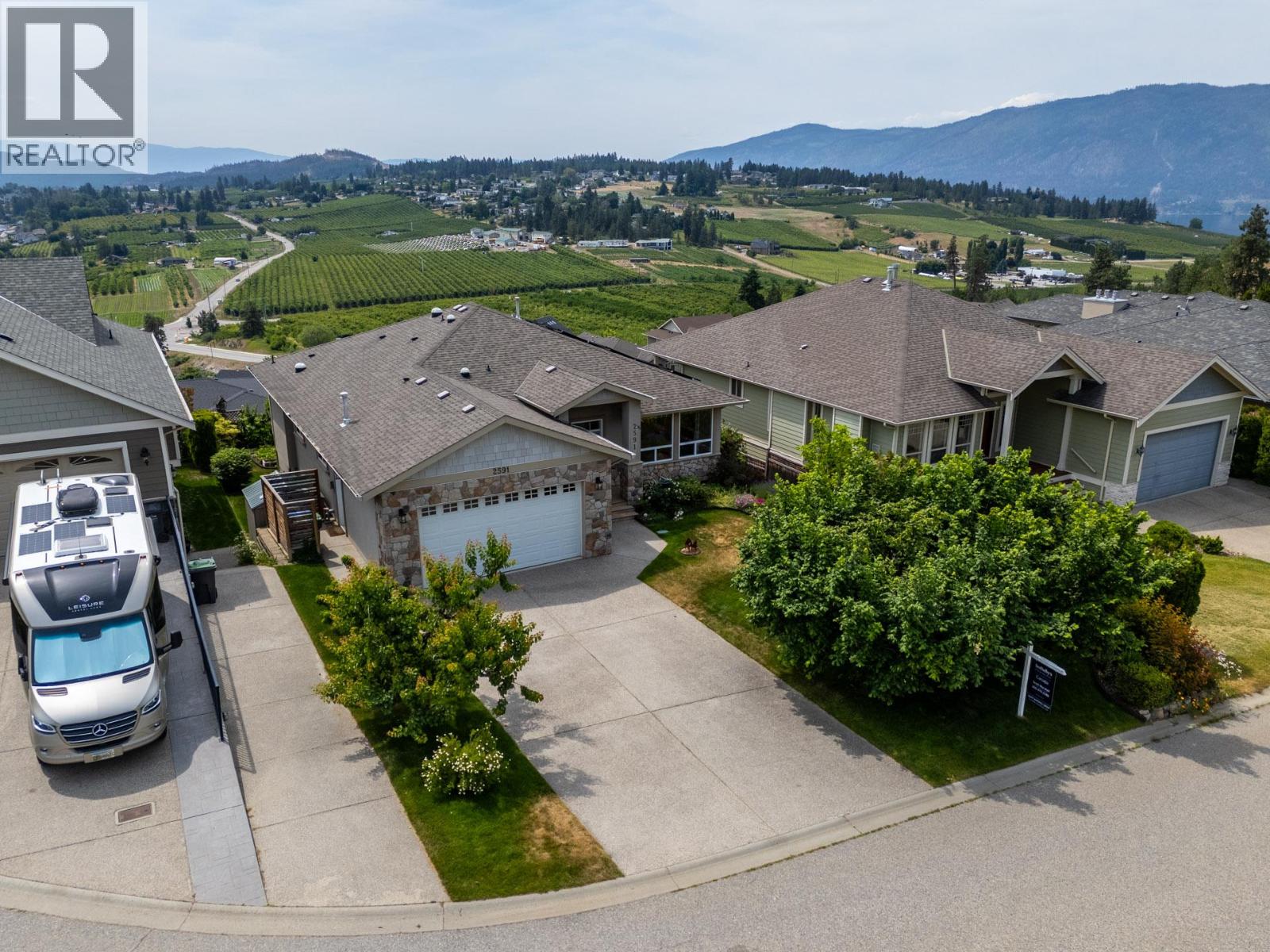 2591 Lake Breeze Court, Lake Country
