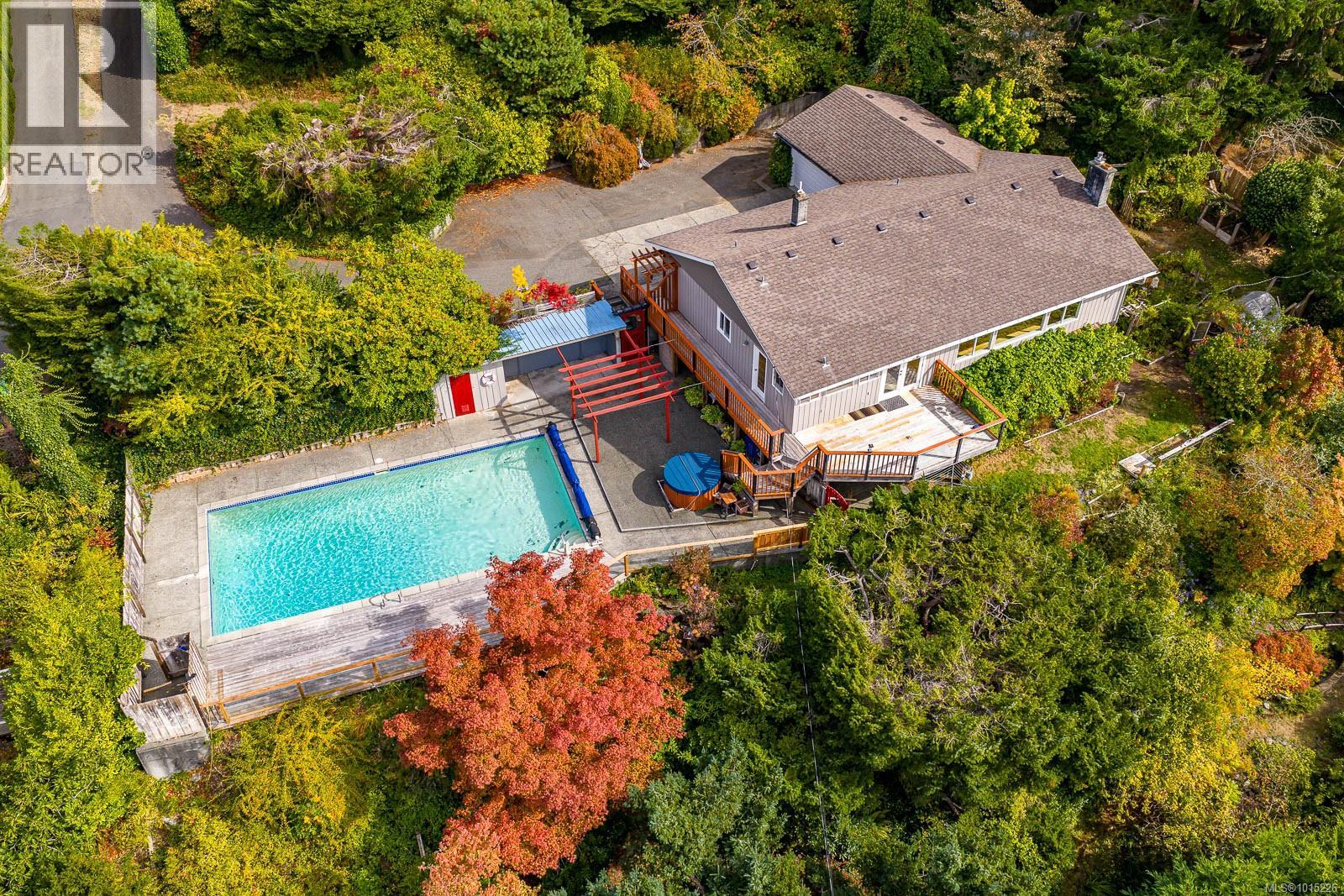 1345 Glen Urquhart Dr, Courtenay