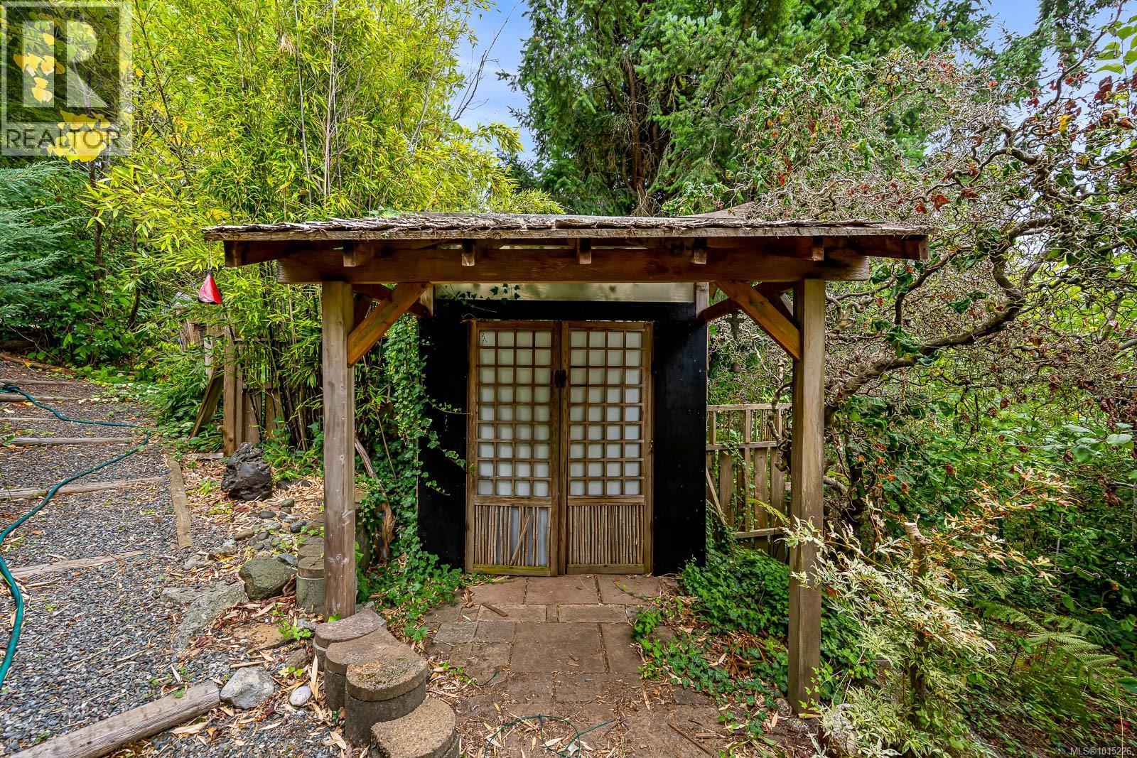 1345 Glen Urquhart Dr, Courtenay