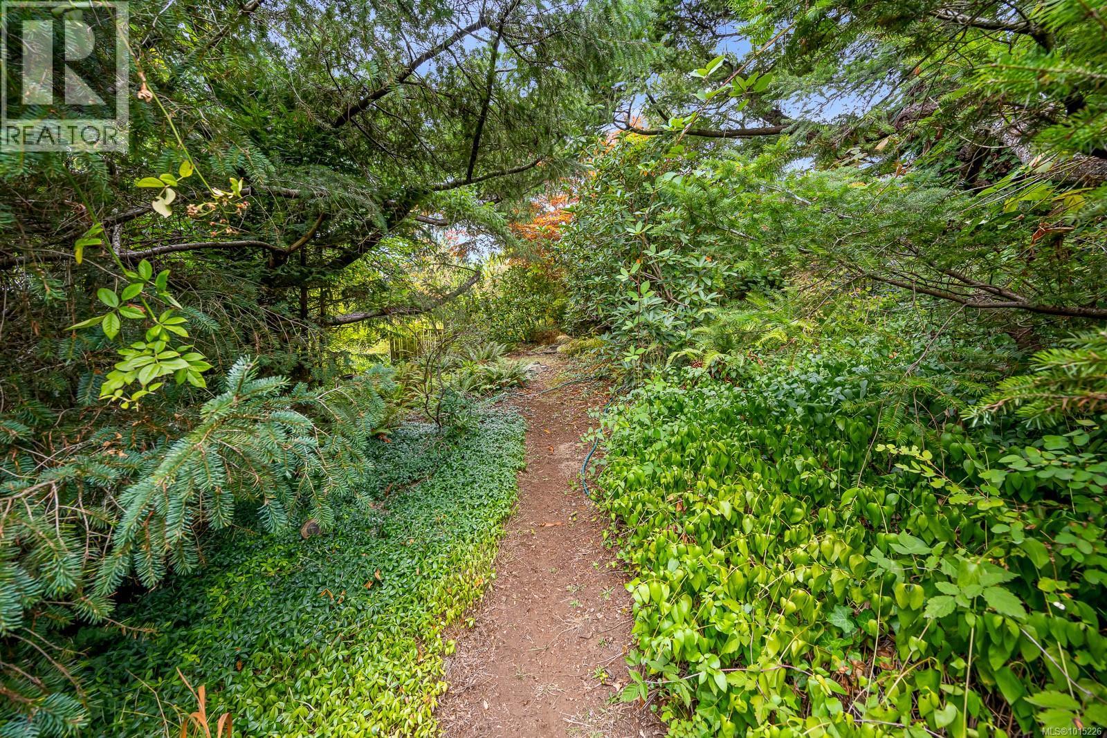 1345 Glen Urquhart Dr, Courtenay
