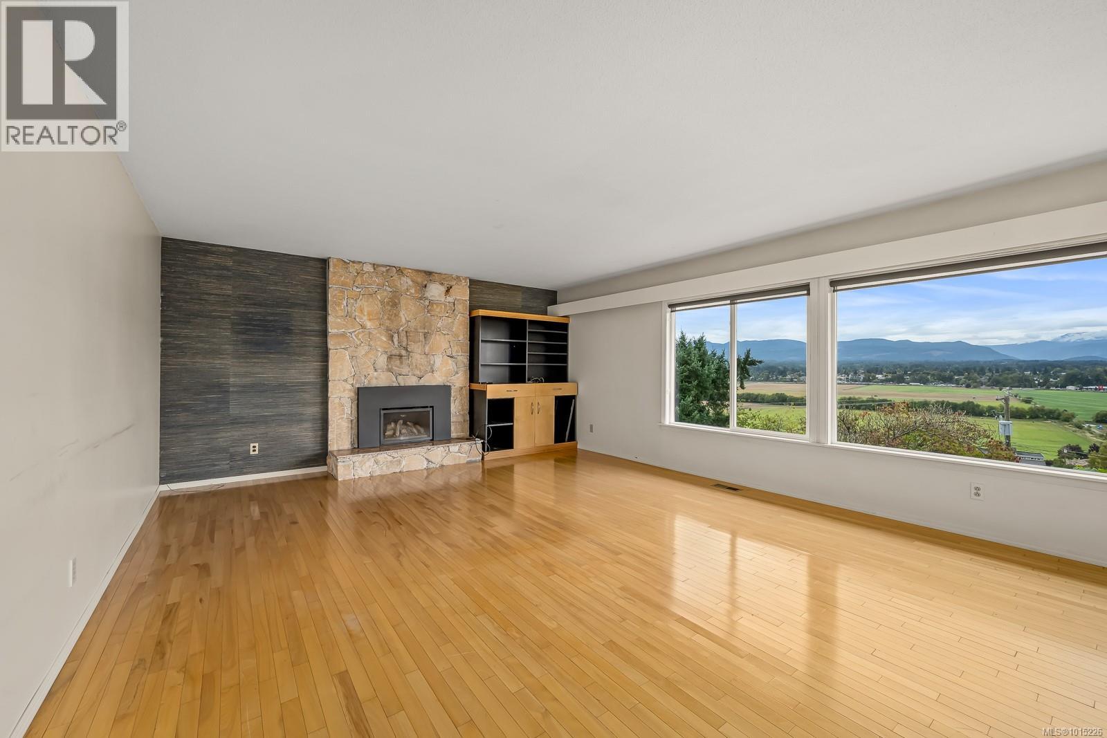 1345 Glen Urquhart Dr, Courtenay