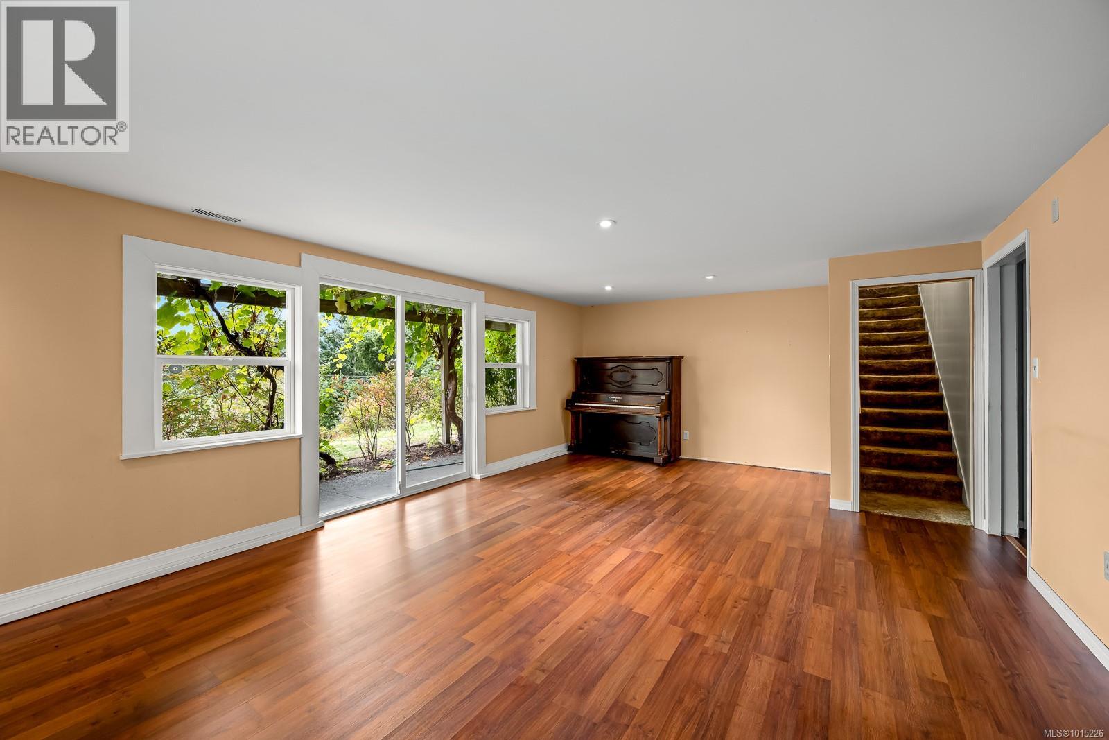 1345 Glen Urquhart Dr, Courtenay