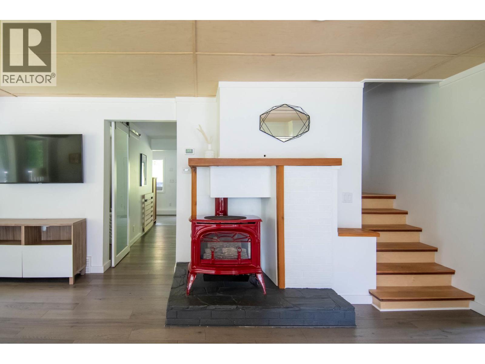 4161 HEROUX Road, Nelson
