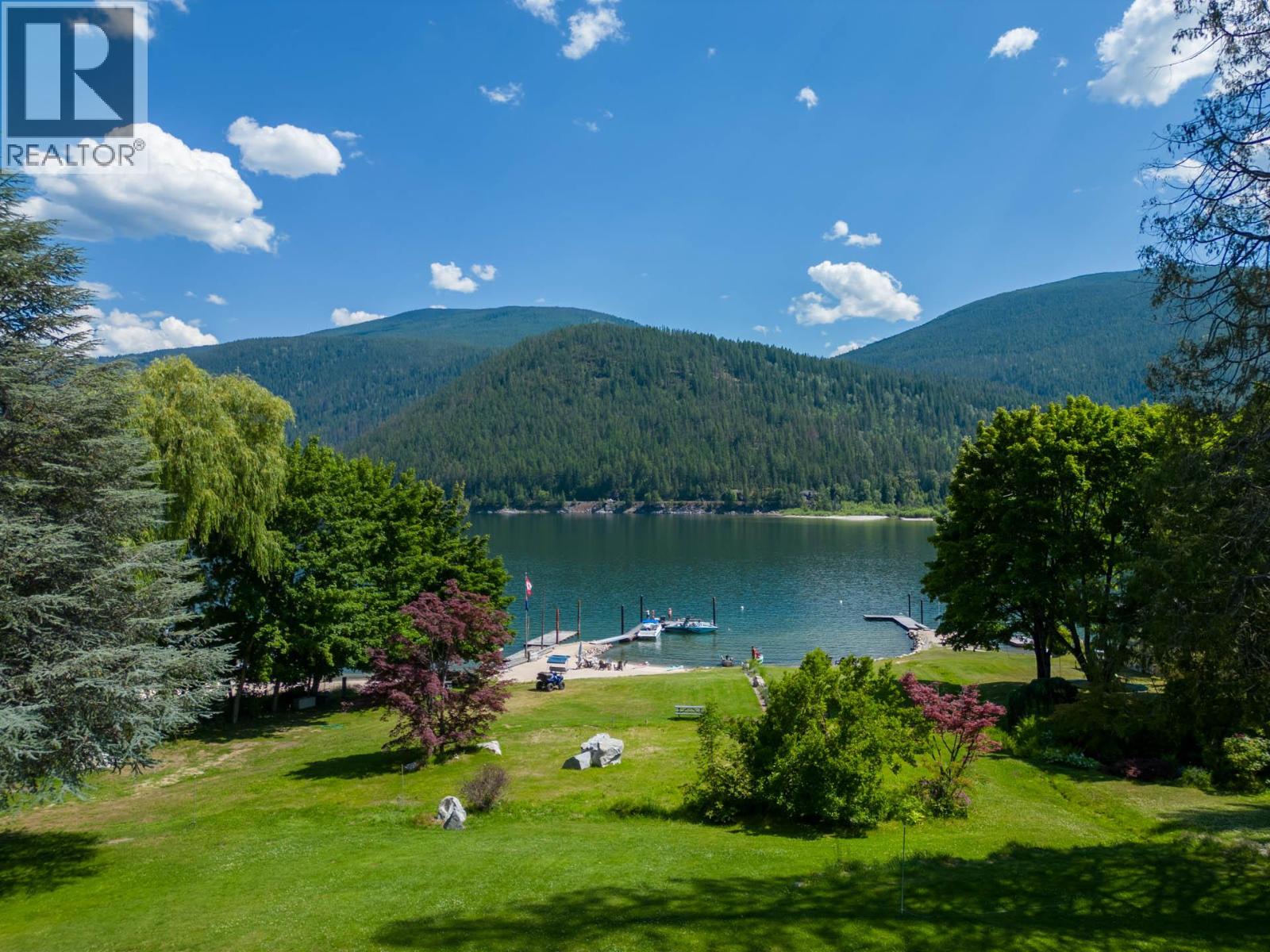 4161 HEROUX Road, Nelson