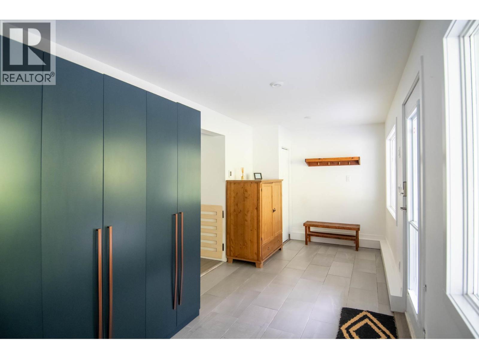 4161 HEROUX Road, Nelson