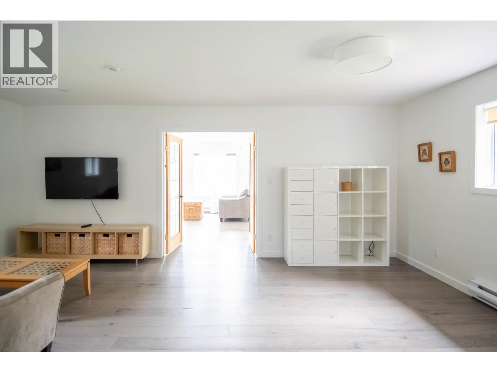 4161 HEROUX Road, Nelson