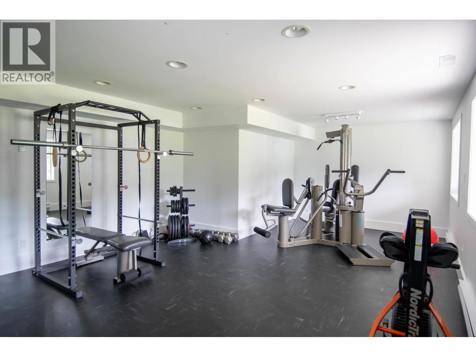 4161 HEROUX Road, Nelson