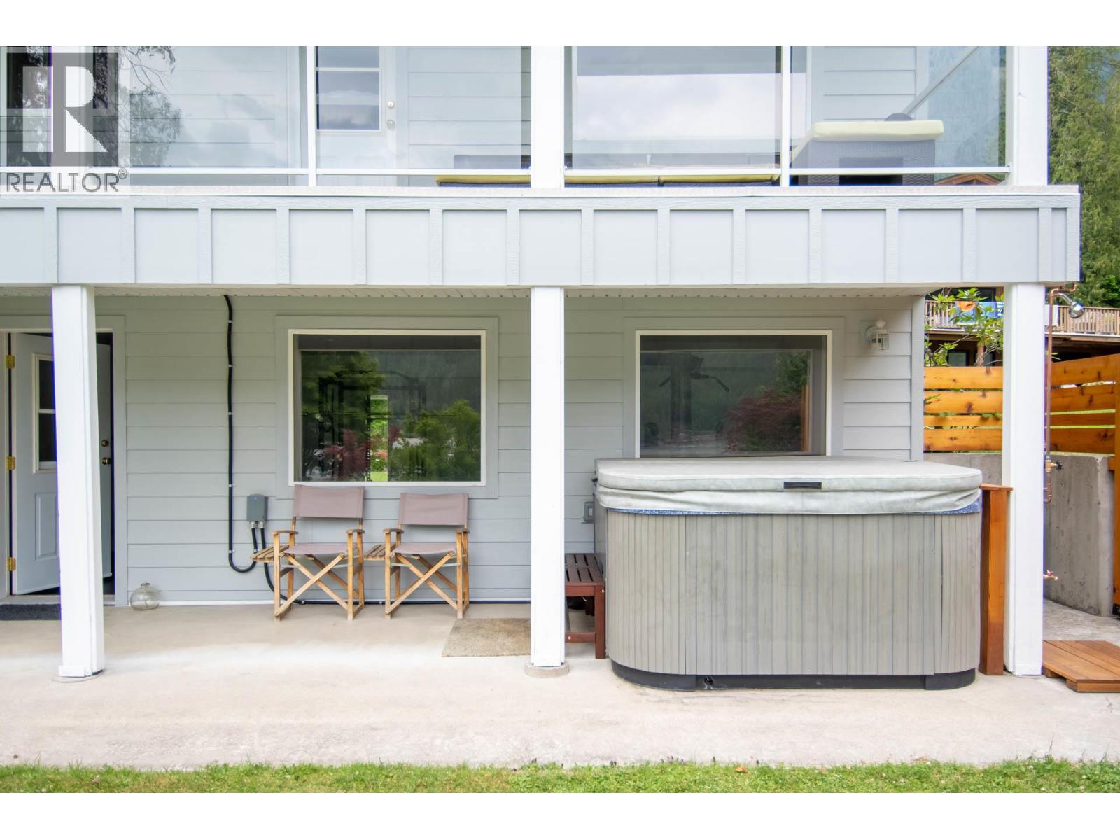 4161 HEROUX Road, Nelson