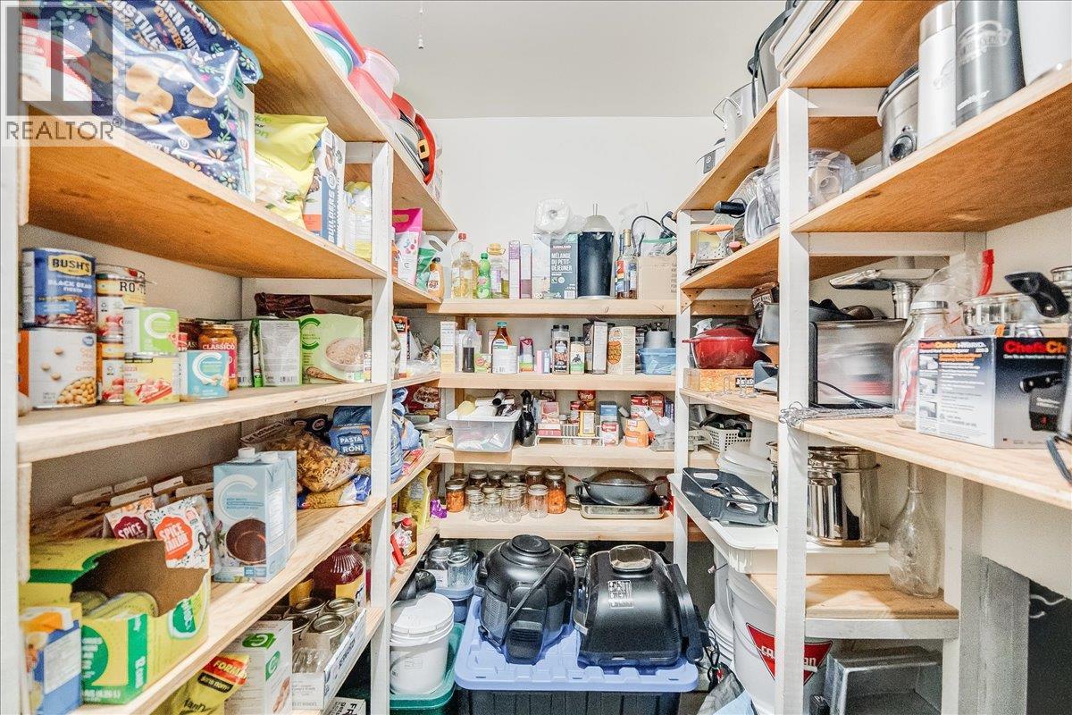 2621 10th Avenue, Castlegar