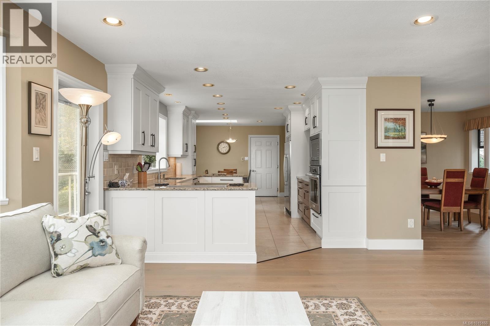 5750 Norasea Rd, Nanaimo