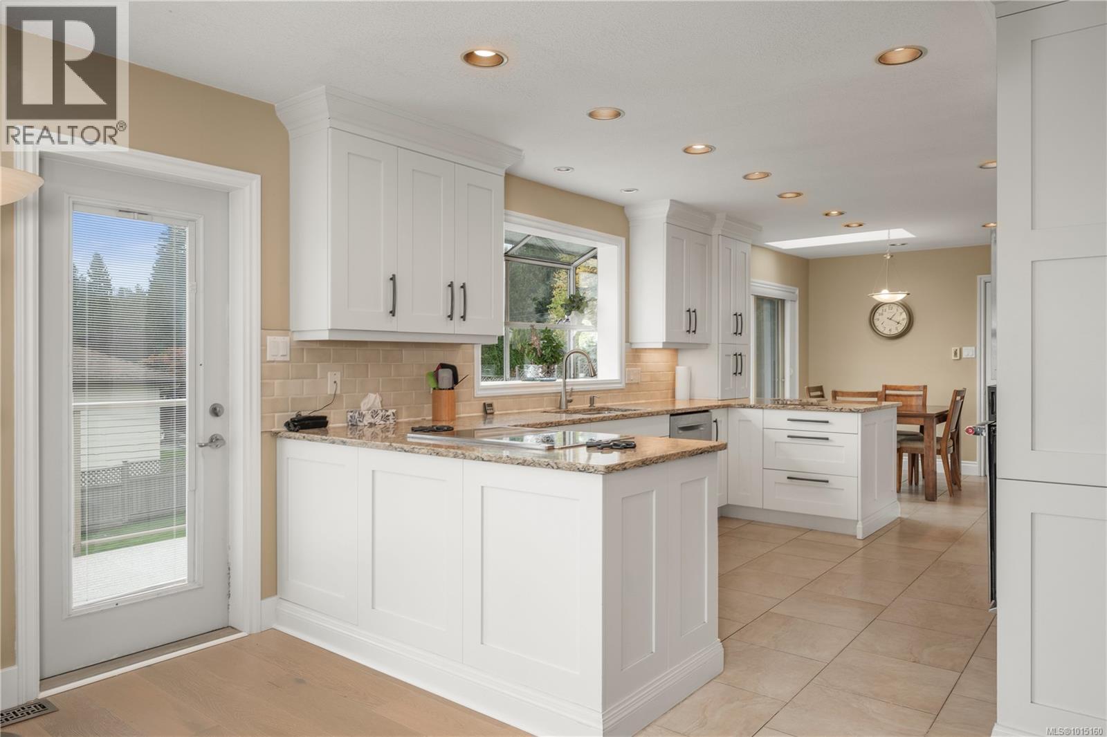 5750 Norasea Rd, Nanaimo