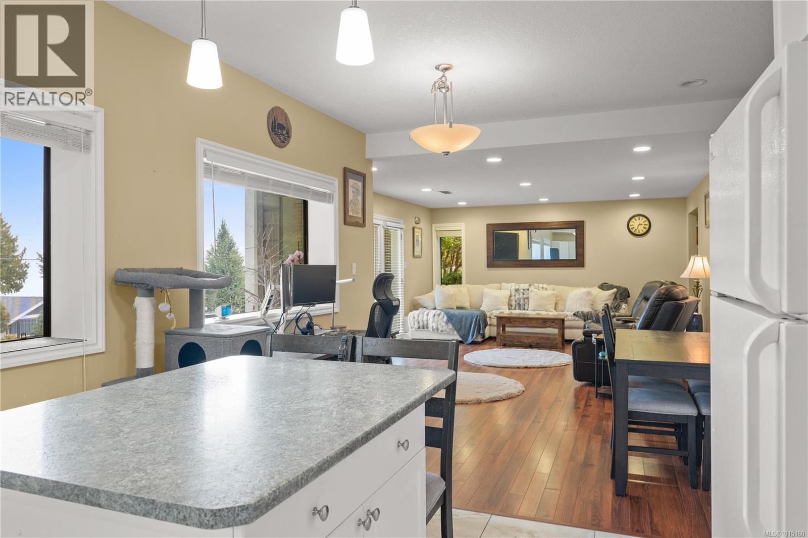 5750 Norasea Rd, Nanaimo