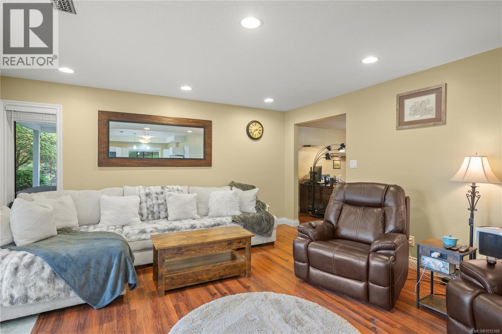 5750 Norasea Rd, Nanaimo