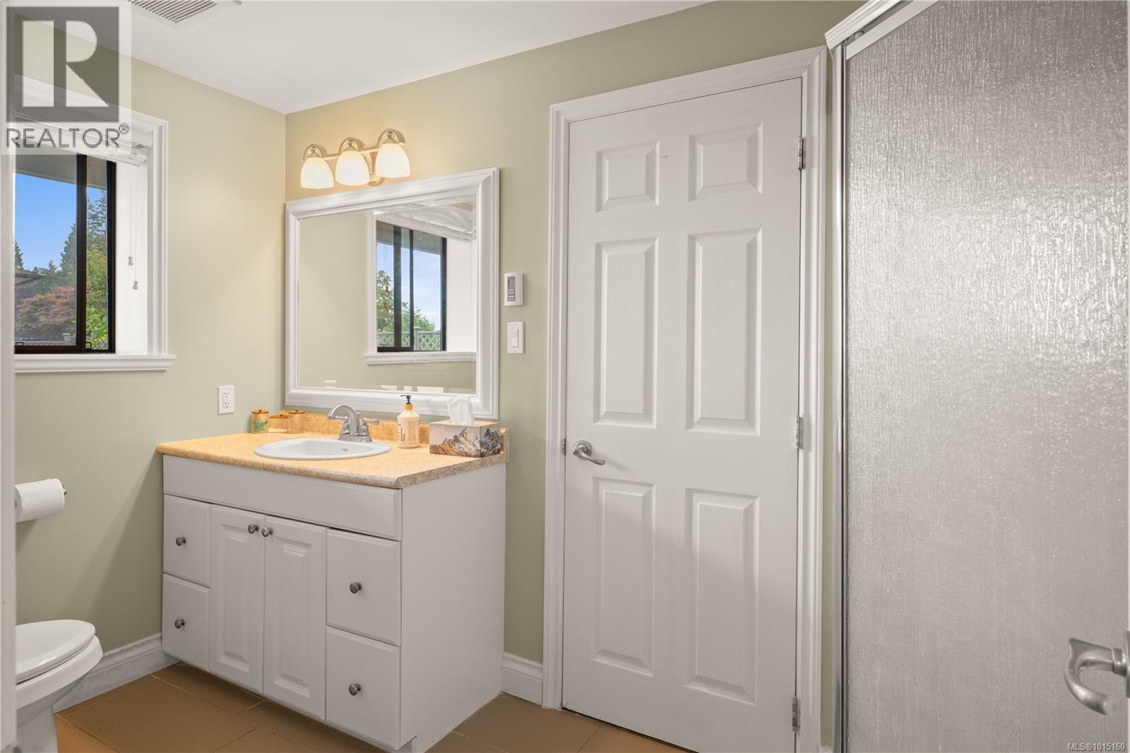 5750 Norasea Rd, Nanaimo