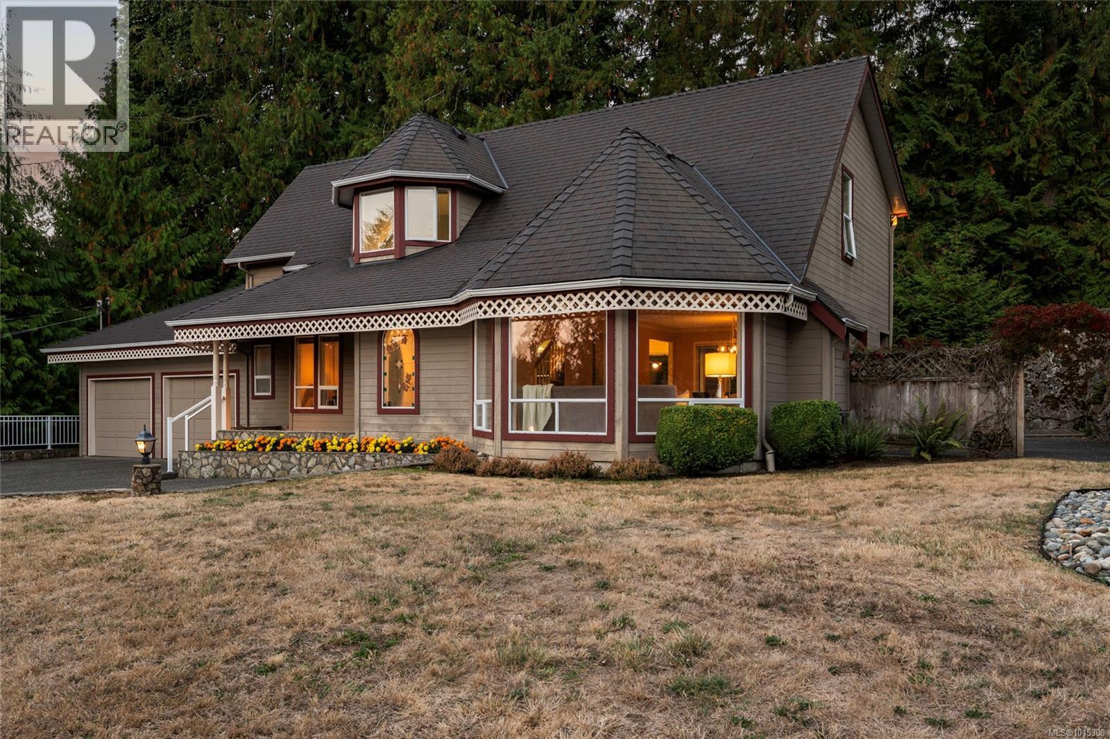  1575 Dean Park Road, North Saanich