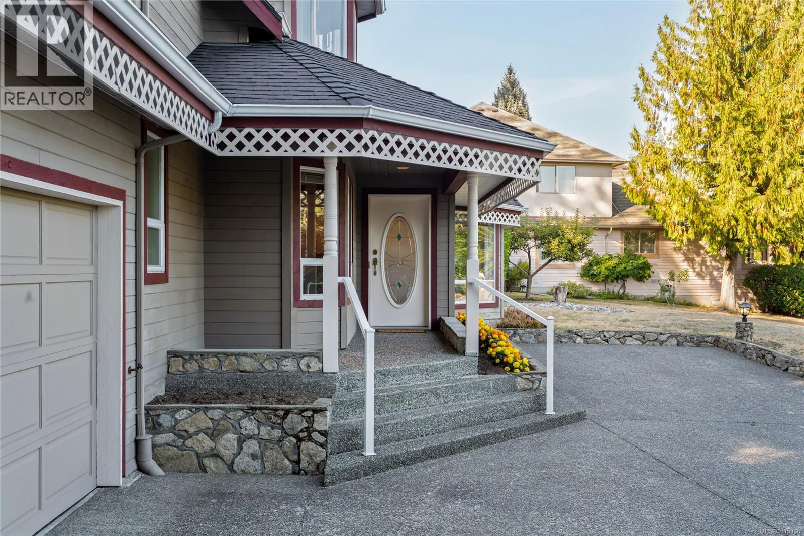  1575 Dean Park Road, North Saanich