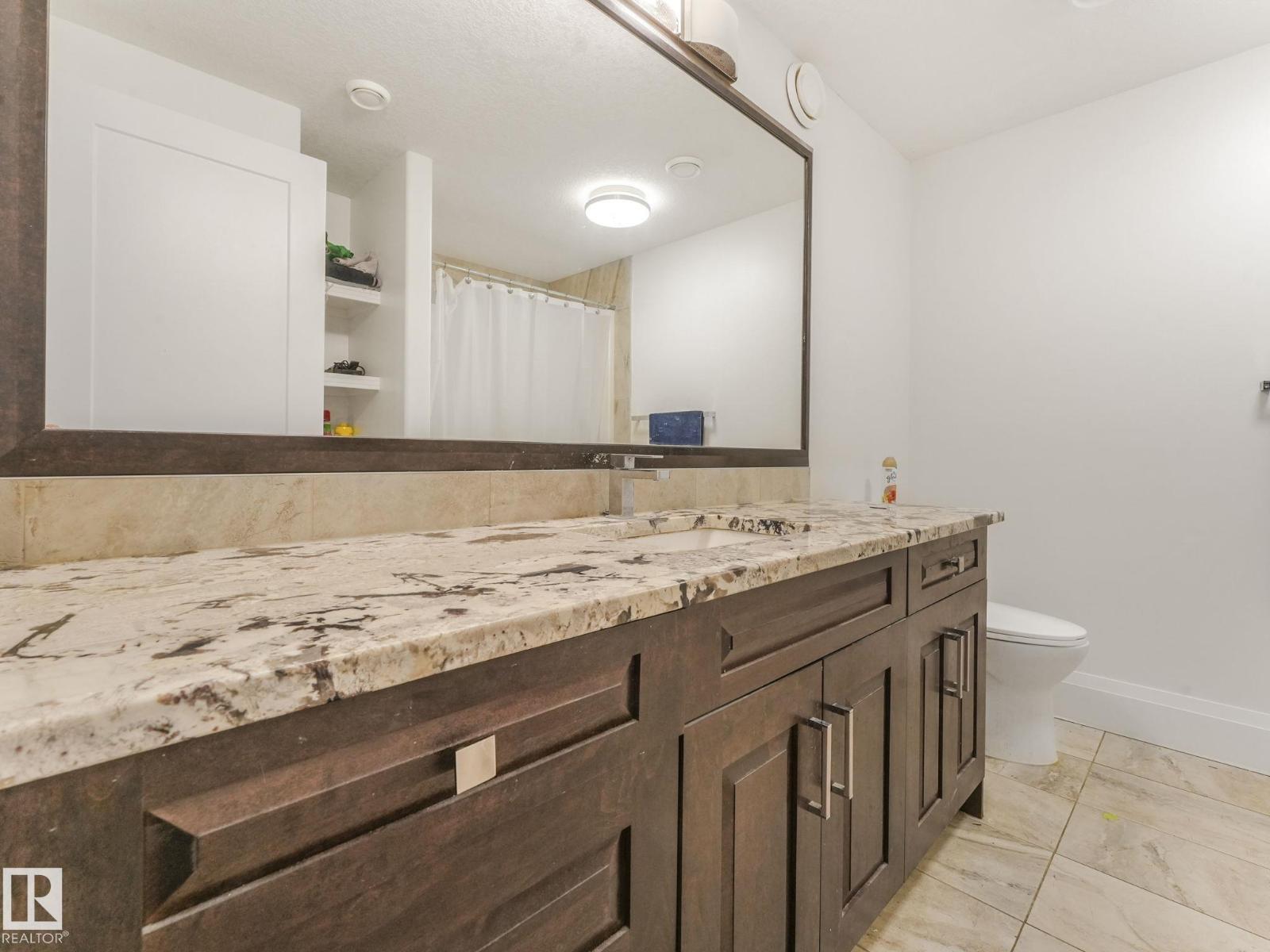 10821 128 ST NW, Edmonton