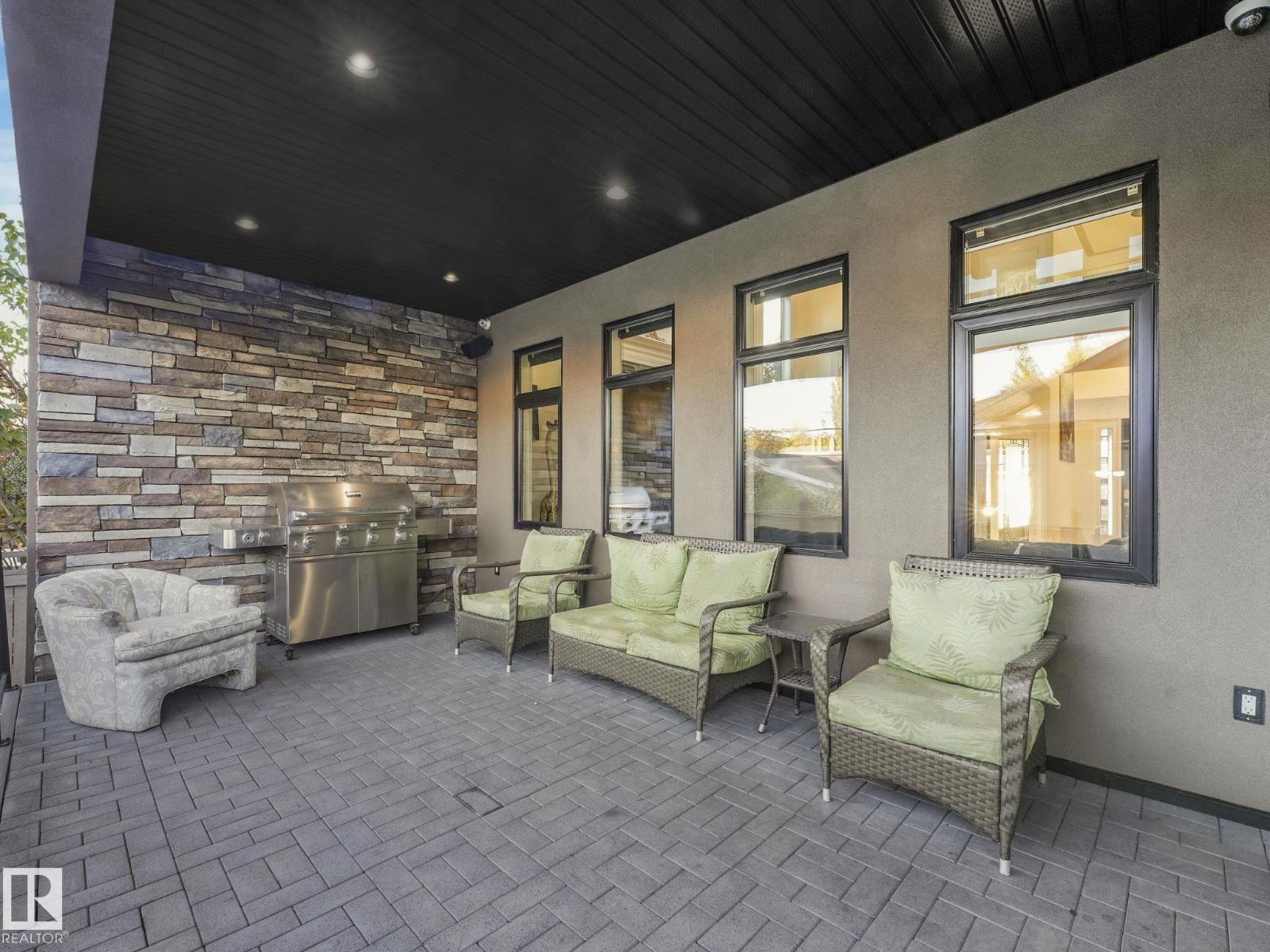 10821 128 ST NW, Edmonton