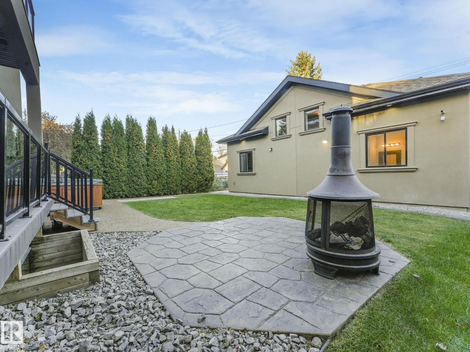 10821 128 ST NW, Edmonton